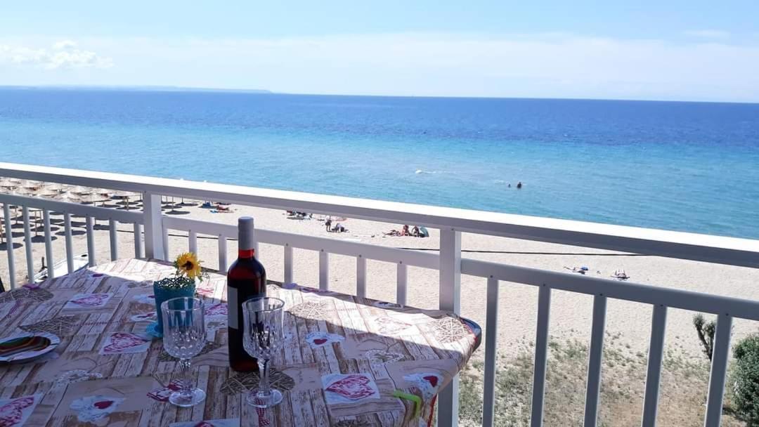 Vasileiadou Coastal Rooms Flogita Eksteriør billede