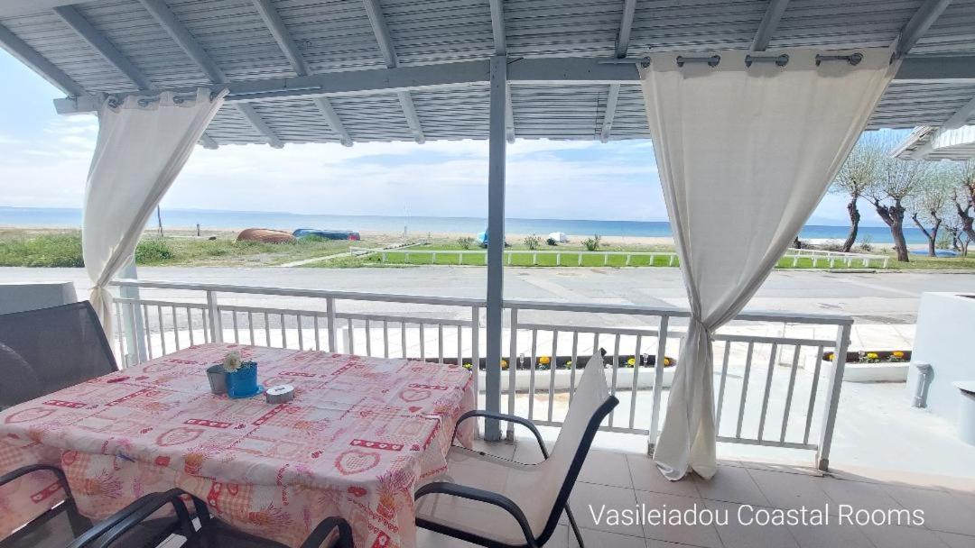 Vasileiadou Coastal Rooms Flogita Eksteriør billede