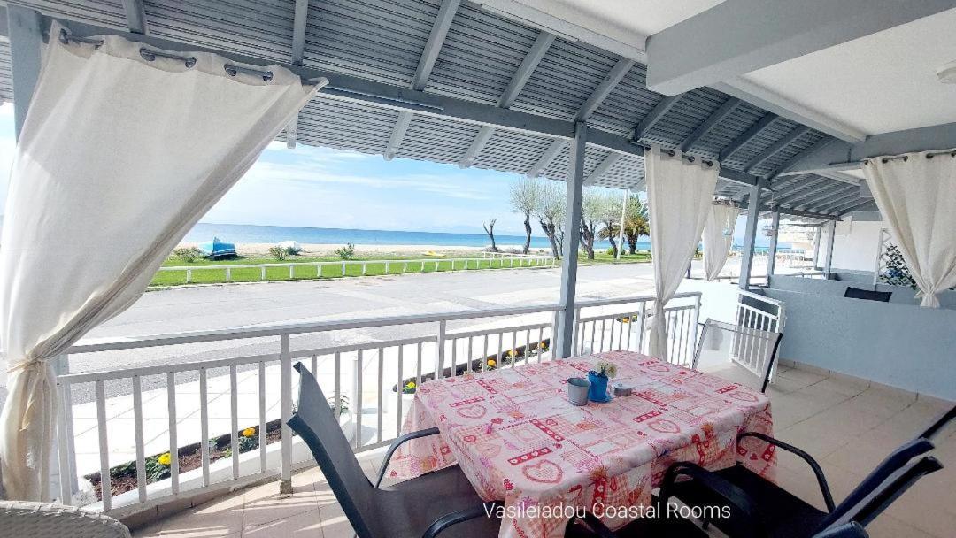 Vasileiadou Coastal Rooms Flogita Eksteriør billede